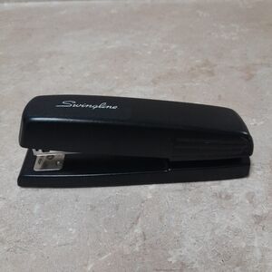 Swingline Black Desk Stapler Model 545 Size: OS  Swingline